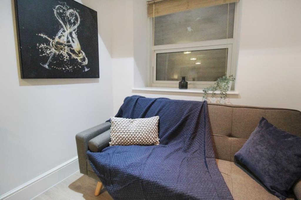 Spacious 1 Bed Apartment 1 Minute Walk From Square Nottingham Zewnętrze zdjęcie
