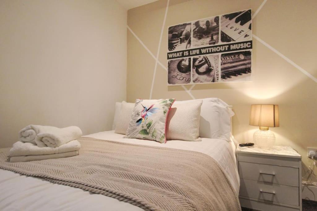 Spacious 1 Bed Apartment 1 Minute Walk From Square Nottingham Zewnętrze zdjęcie