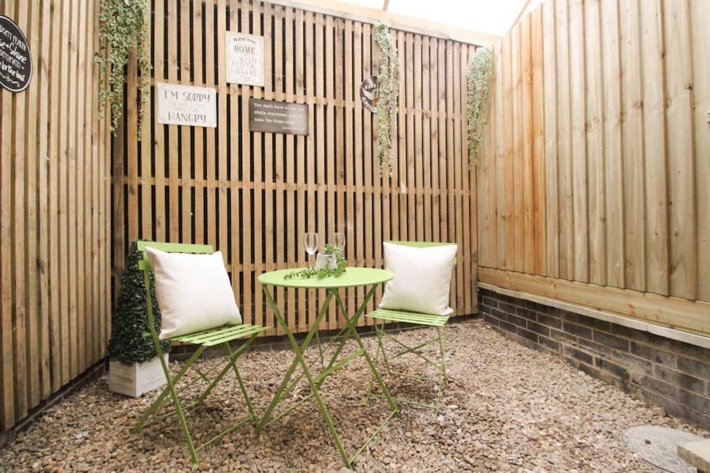 Spacious 1 Bed Apartment 1 Minute Walk From Square Nottingham Zewnętrze zdjęcie