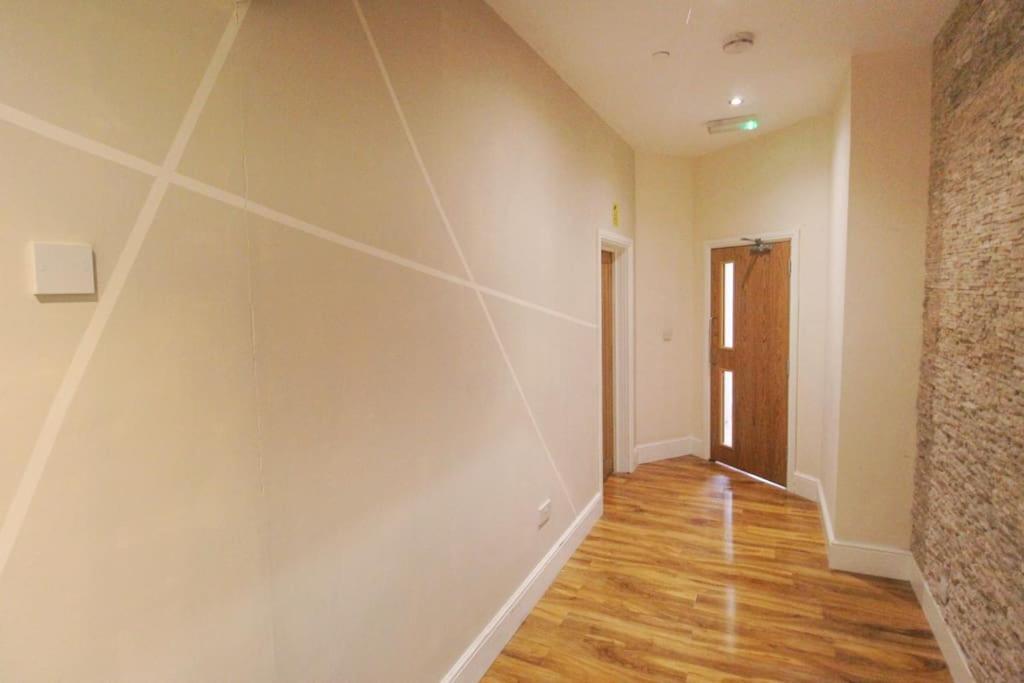 Spacious 1 Bed Apartment 1 Minute Walk From Square Nottingham Zewnętrze zdjęcie